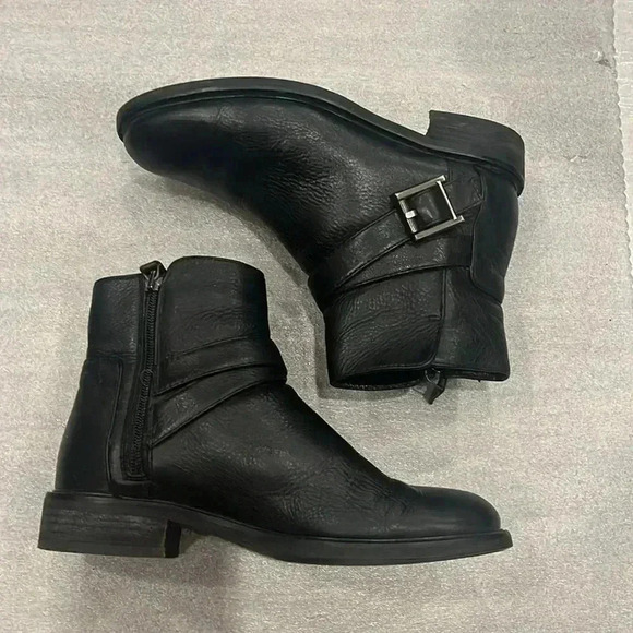 [6]Aquatalia Bree Black Leather Ankle  Waterproof Boots - Picture 2 of 9